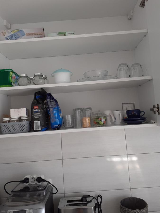Sara Apartman Livezeni  Экстерьер фото