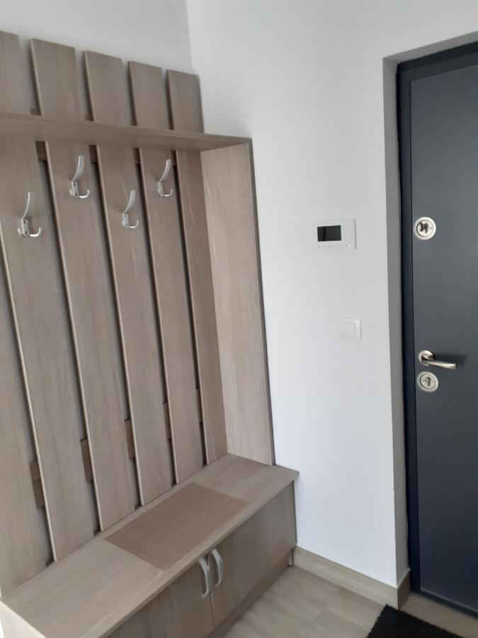 Sara Apartman Livezeni  Экстерьер фото