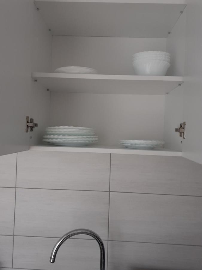 Sara Apartman Livezeni  Экстерьер фото